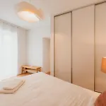 Mary Orange - No 232 Rc - Cozy & Central Two-Bedroom Apartment