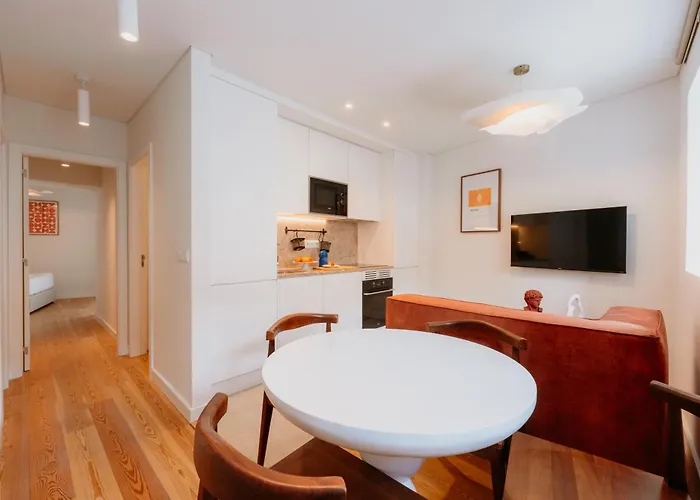Mary Orange - No 232 Rc - Cozy & Central Two-Bedroom Apartment